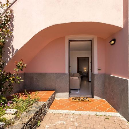 Villa Zafferano Suites Челе Лигуре Екстериор снимка