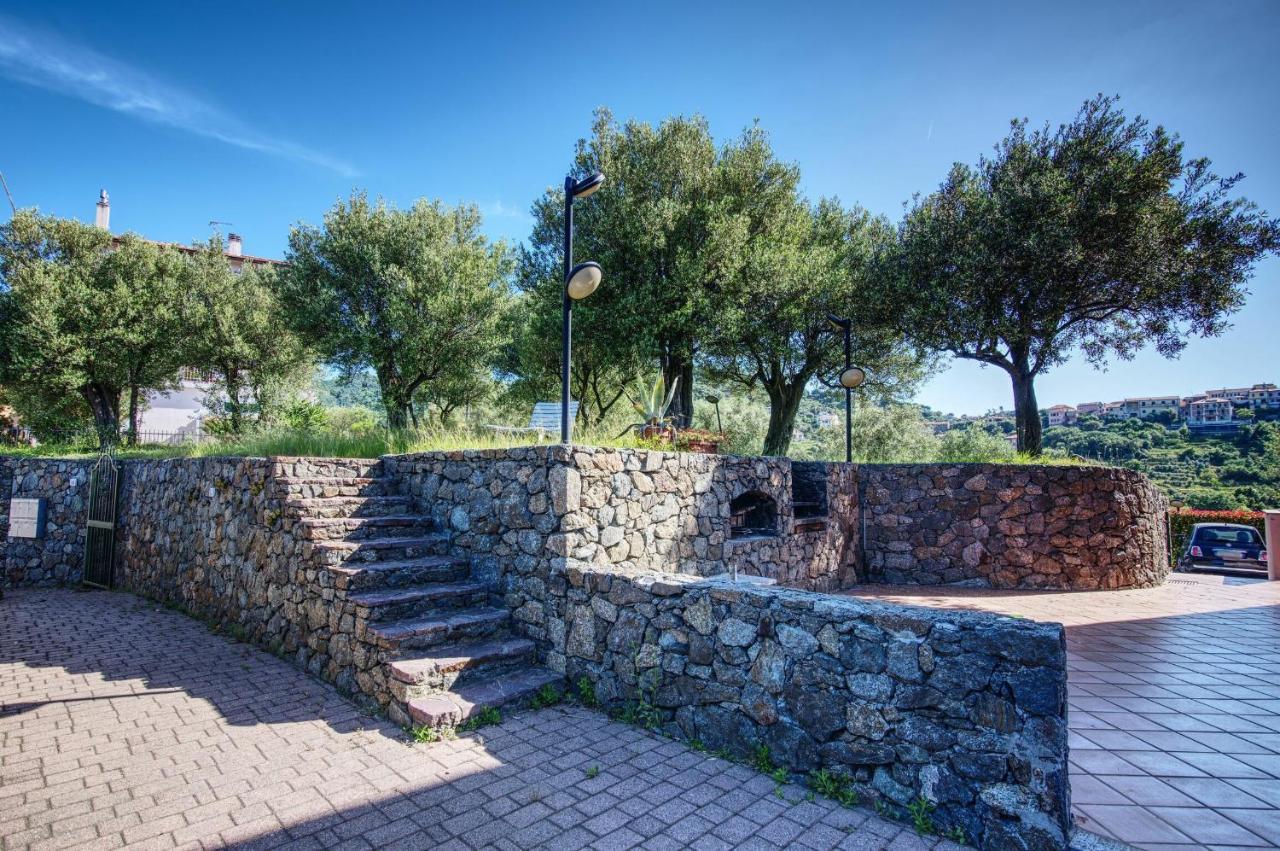 Villa Zafferano Suites Челе Лигуре Екстериор снимка