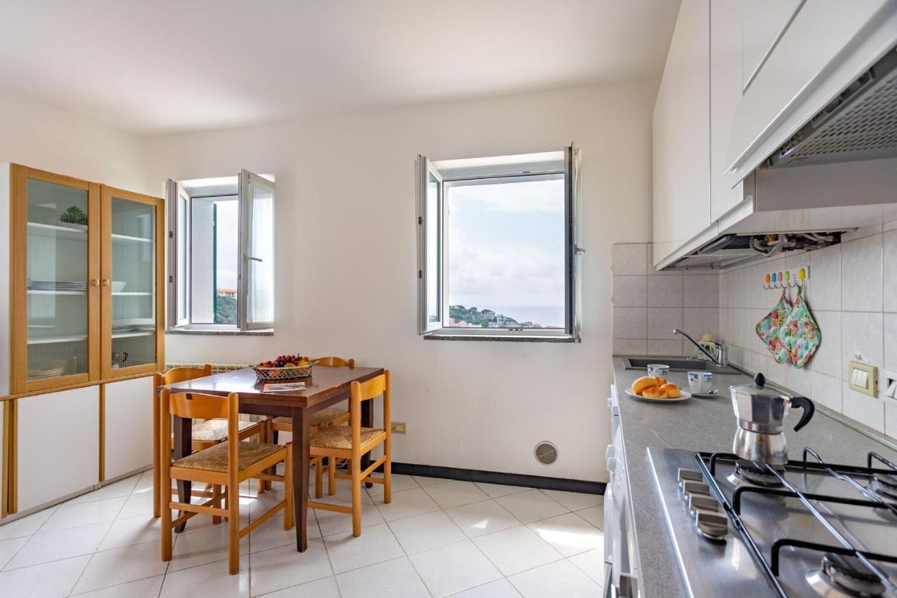 Villa Zafferano Suites Челе Лигуре Екстериор снимка