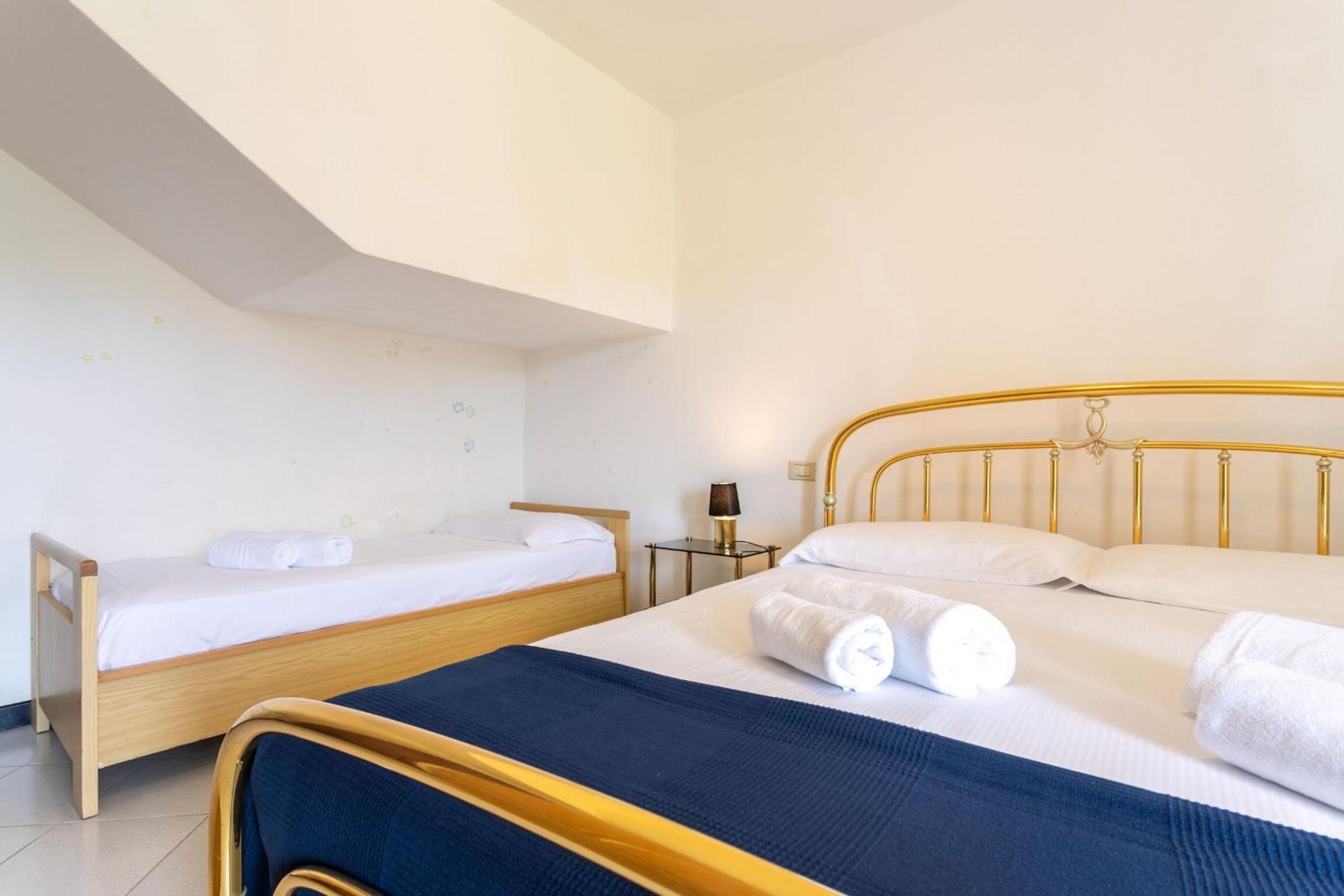 Villa Zafferano Suites Челе Лигуре Екстериор снимка