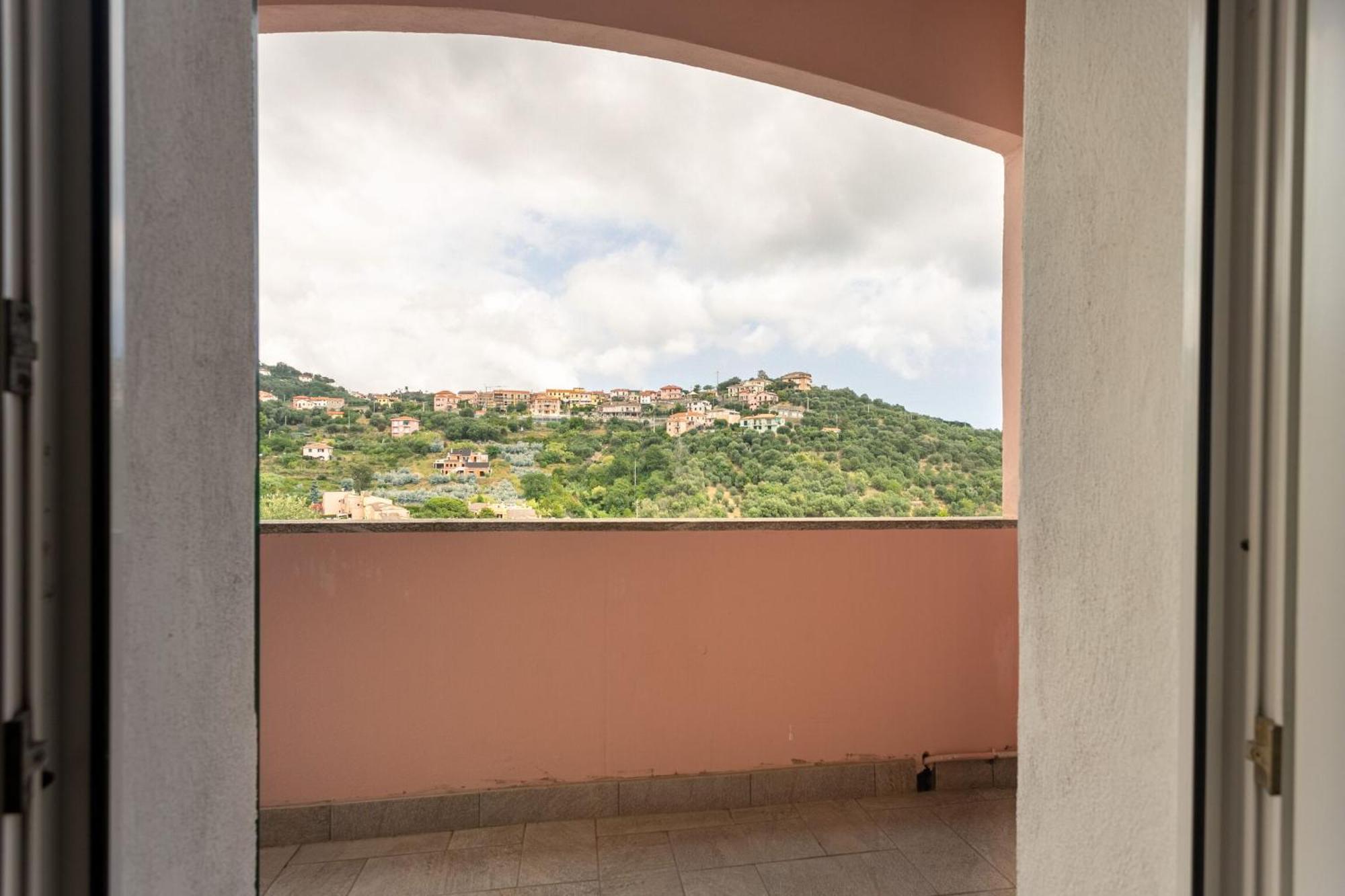 Villa Zafferano Suites Челе Лигуре Екстериор снимка