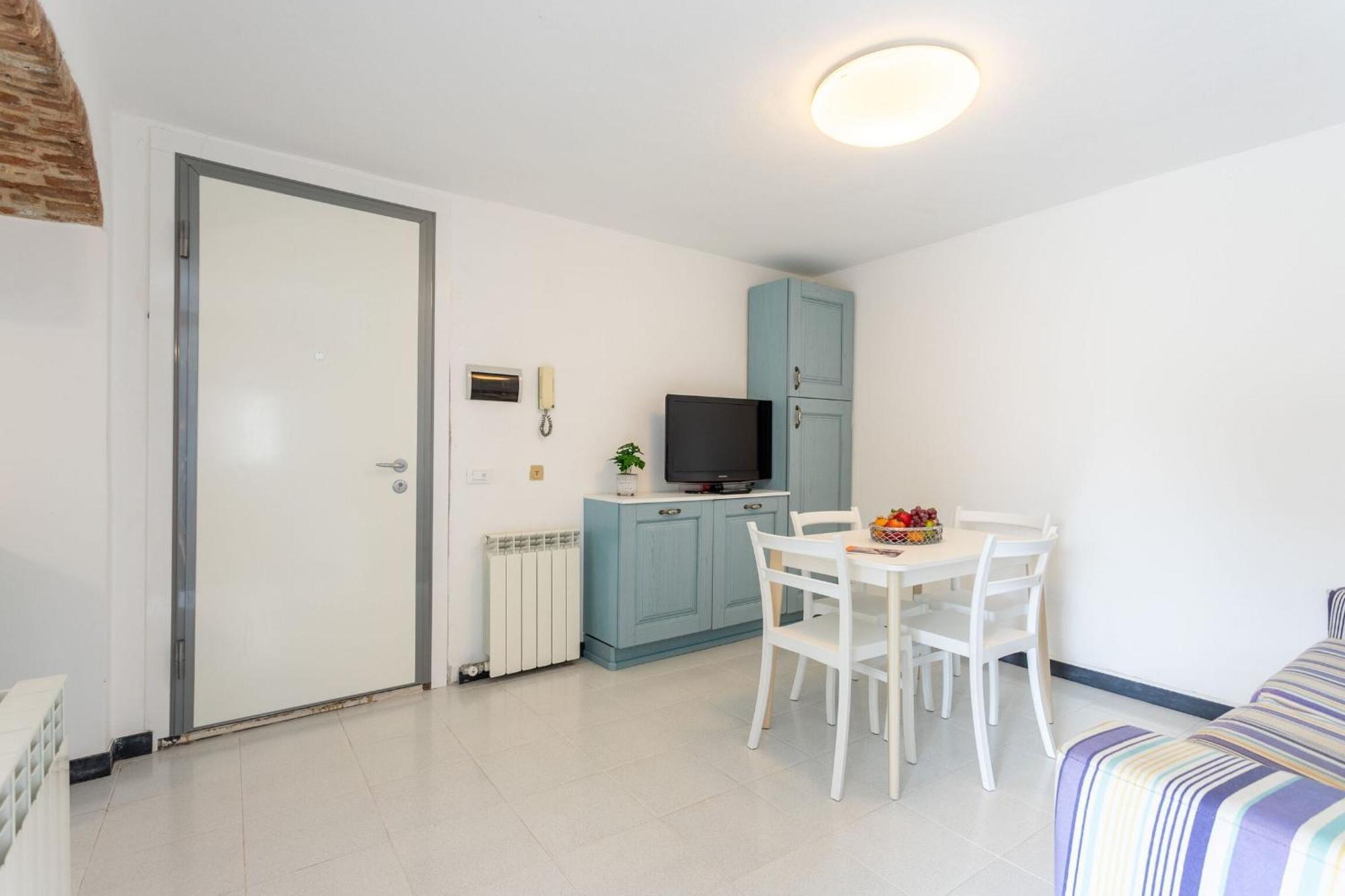 Villa Zafferano Suites Челе Лигуре Екстериор снимка
