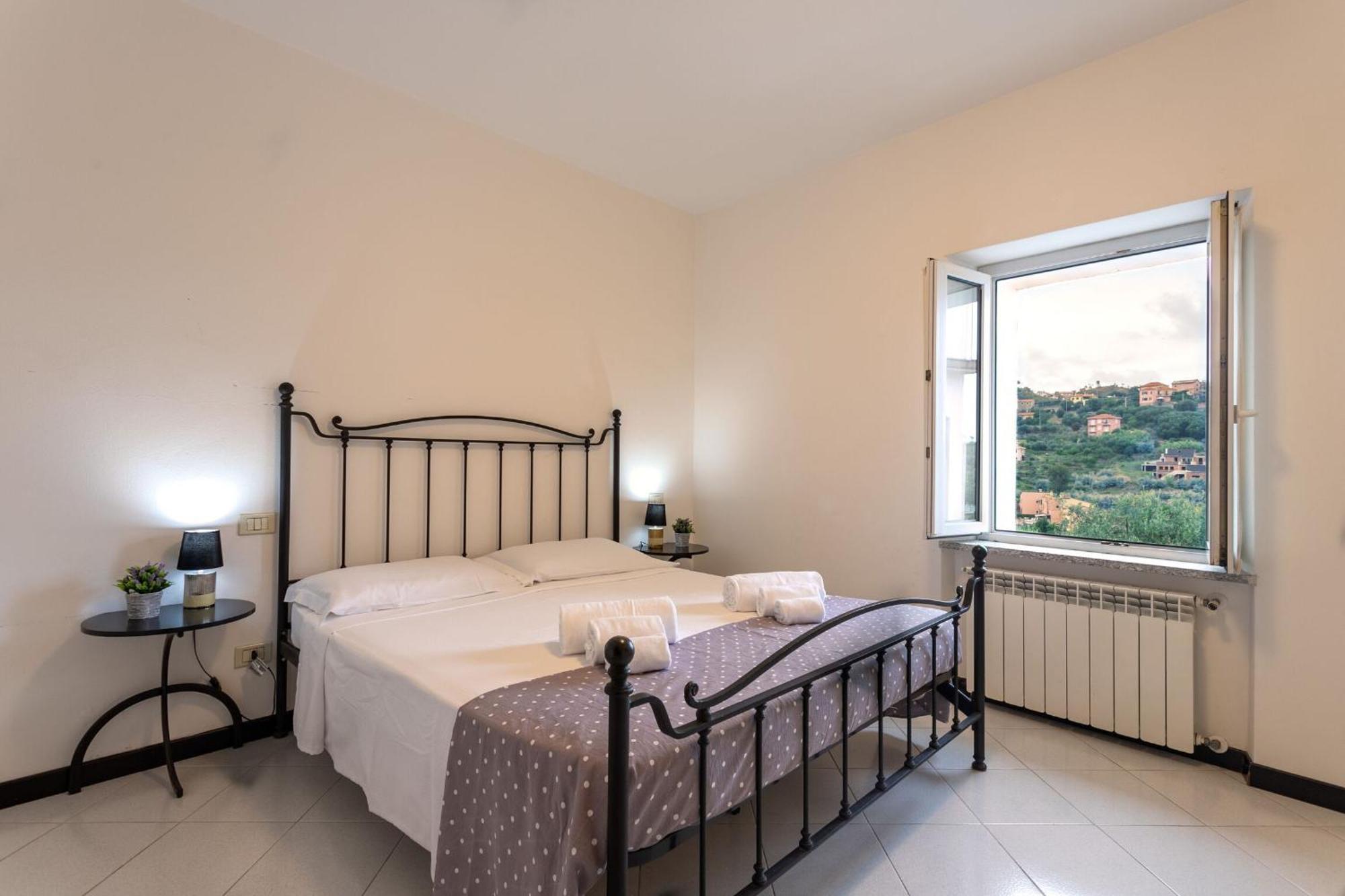 Villa Zafferano Suites Челе Лигуре Екстериор снимка