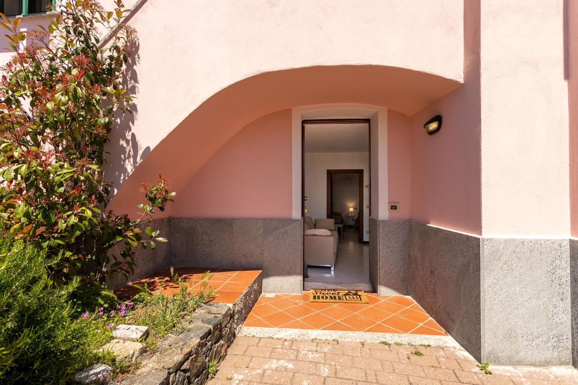 Villa Zafferano Suites Челе Лигуре Екстериор снимка