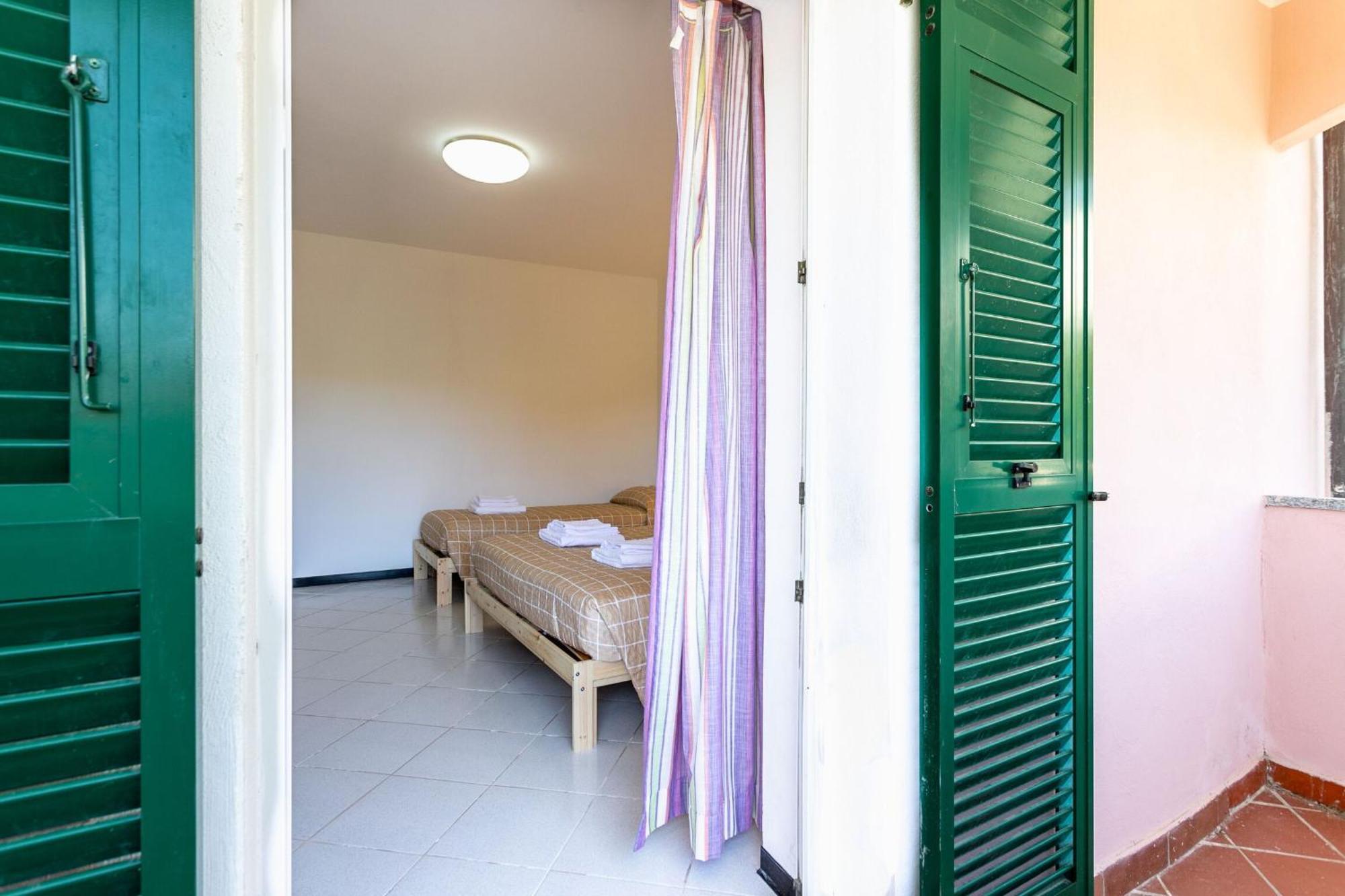 Villa Zafferano Suites Челе Лигуре Екстериор снимка