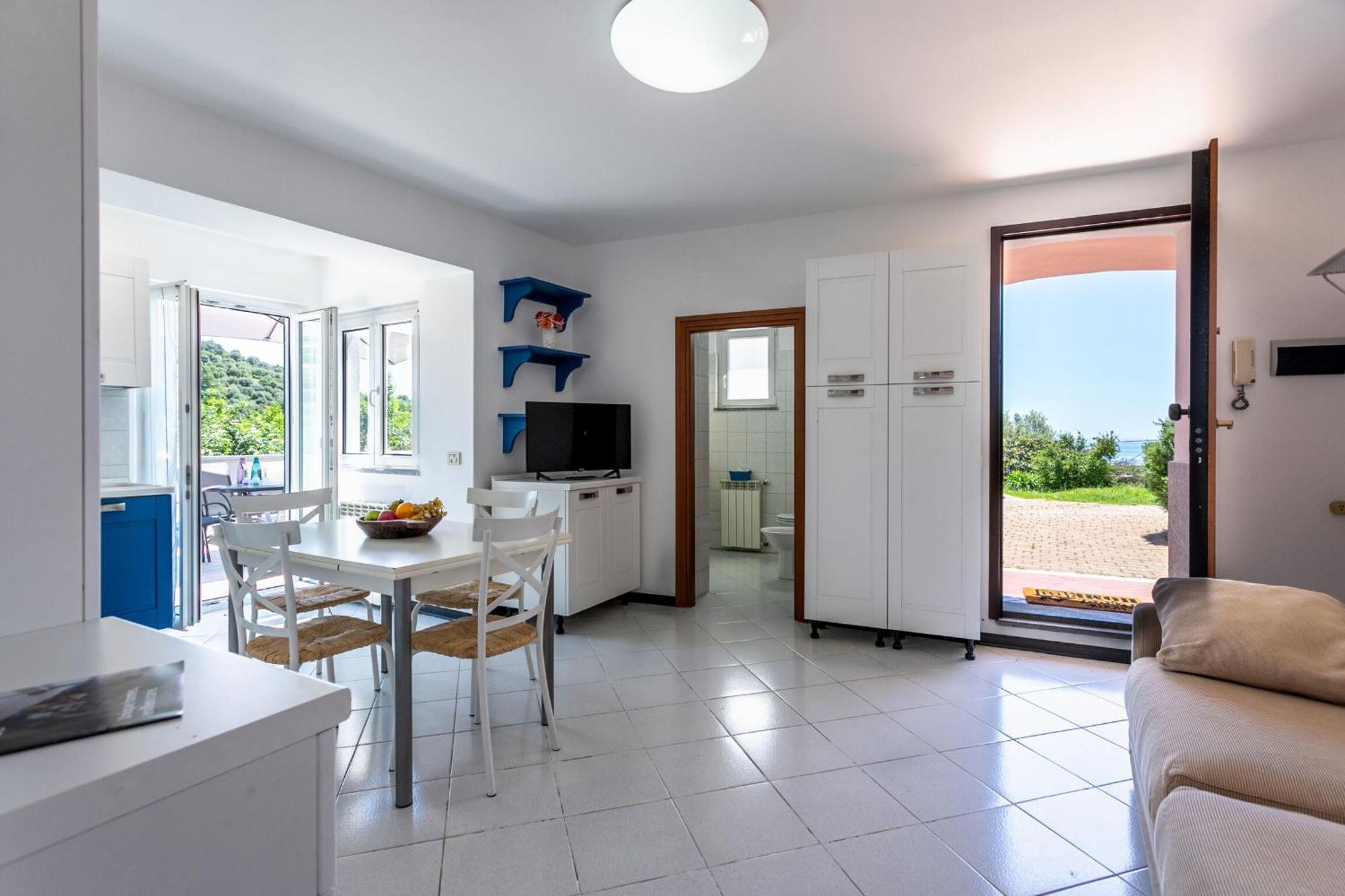 Villa Zafferano Suites Челе Лигуре Екстериор снимка